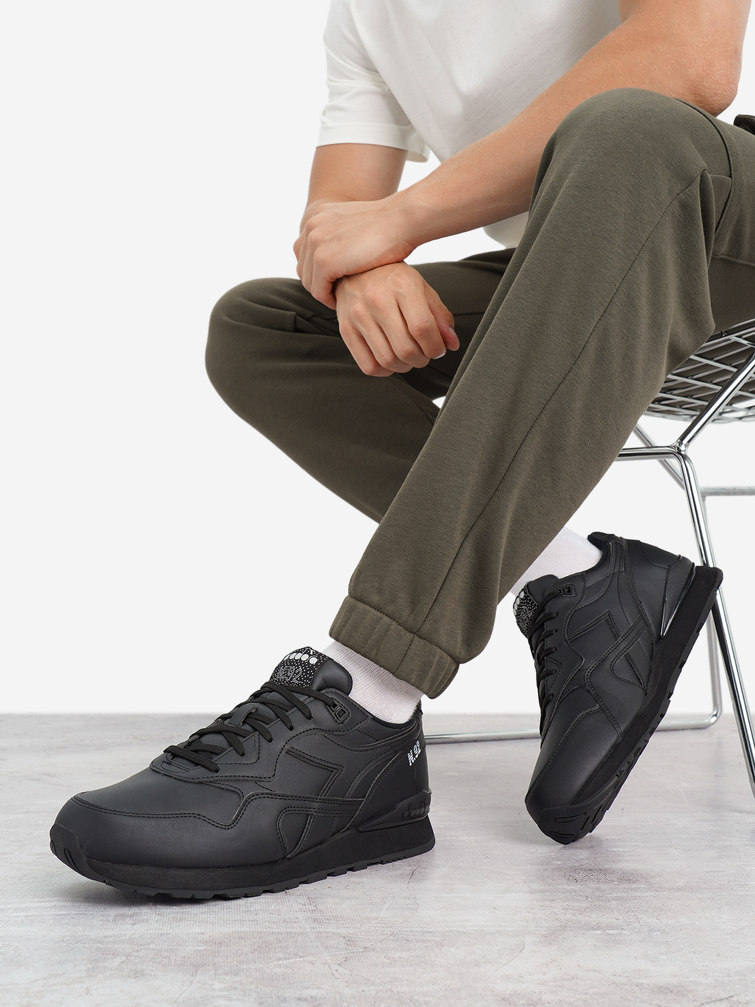 Кроссовки мужские Diadora N.92 L, Черный