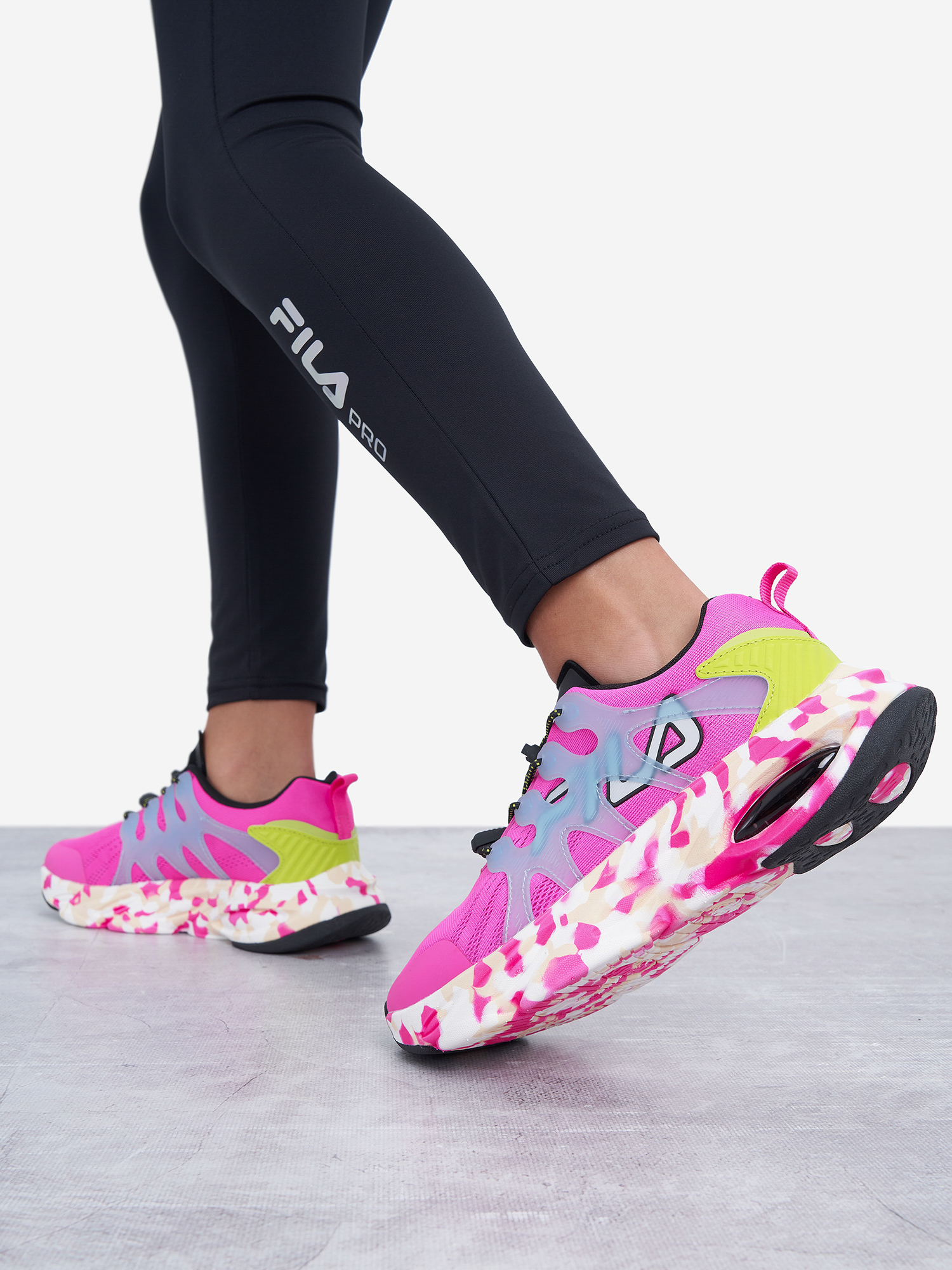 Кроссовки для девочек FILA Silva Runner, Розовый