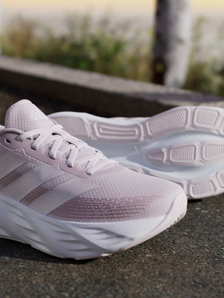Кроссовки женские adidas Galaxy 8
