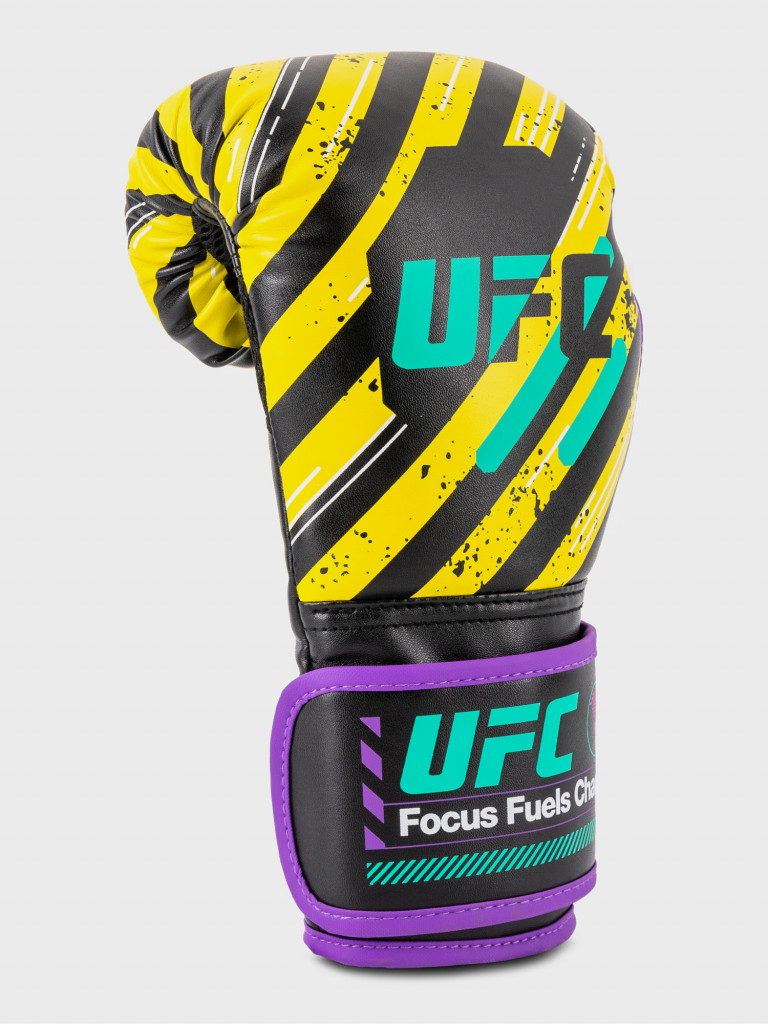 Перчатки боксерские UFC