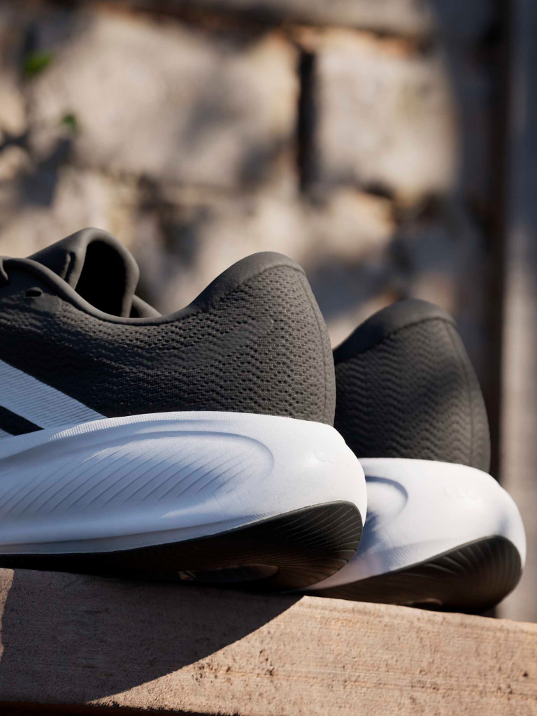 Кроссовки женские adidas Response Runner 2